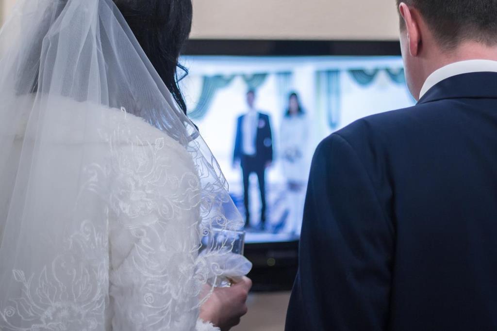 Cadeaux vidéo à diffuser le soir du mariage.