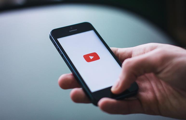 Comment faire une vidéo YouTube avec son téléphone ?